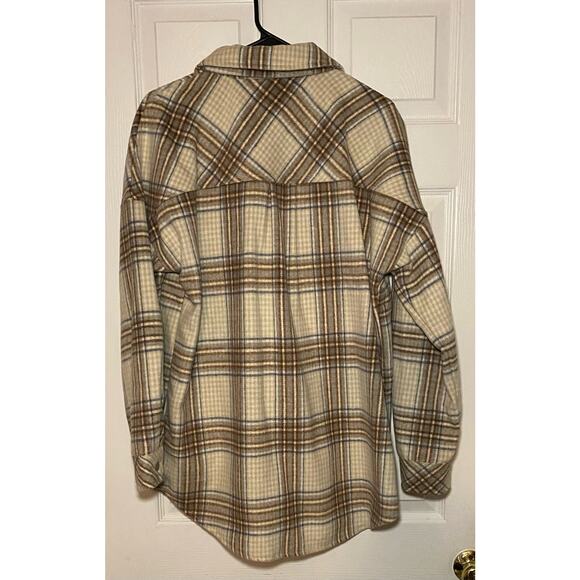 Altar’d State shacket‎ - Picture 5 of 5